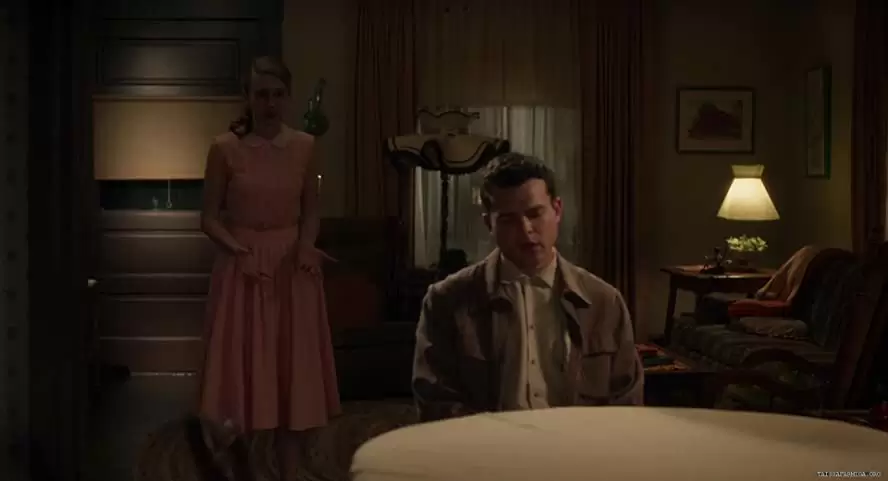 「ハリウッド・スキャンダル」オールデン・エアエンライク & タイッサ・ファーミガの画像