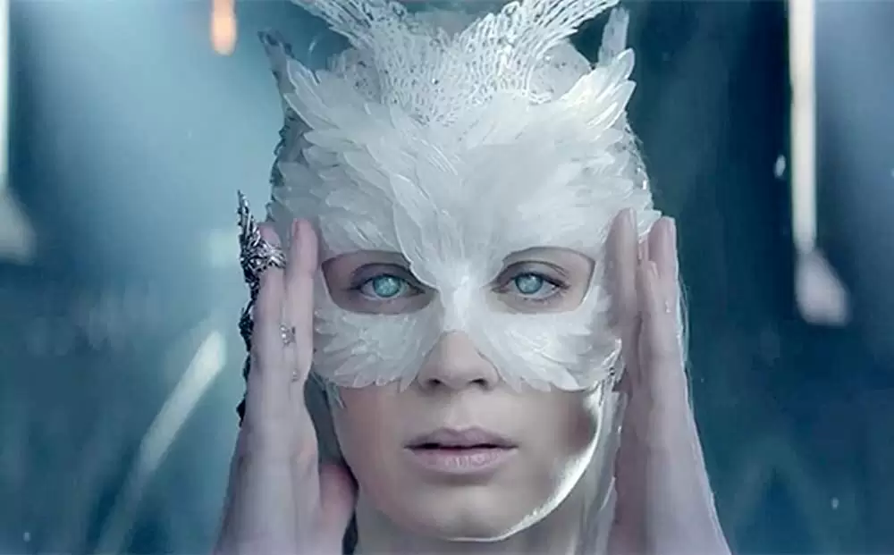 スノーホワイト 氷の王国の画像