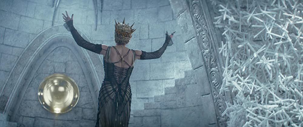 スノーホワイト 氷の王国の画像