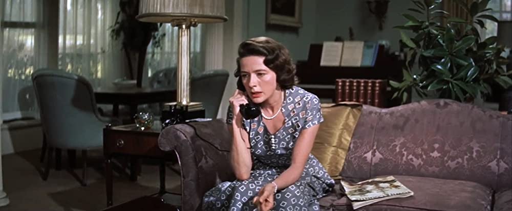 走り来る人々の画像