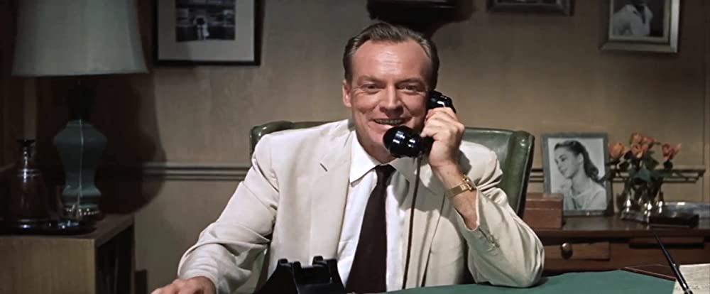 走り来る人々の画像