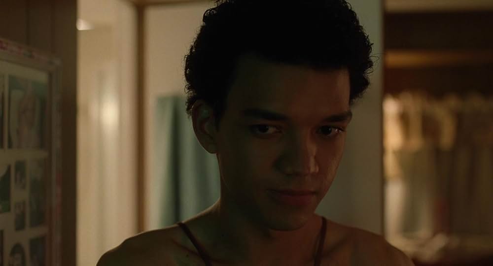 テレビの中に入りたいの画像