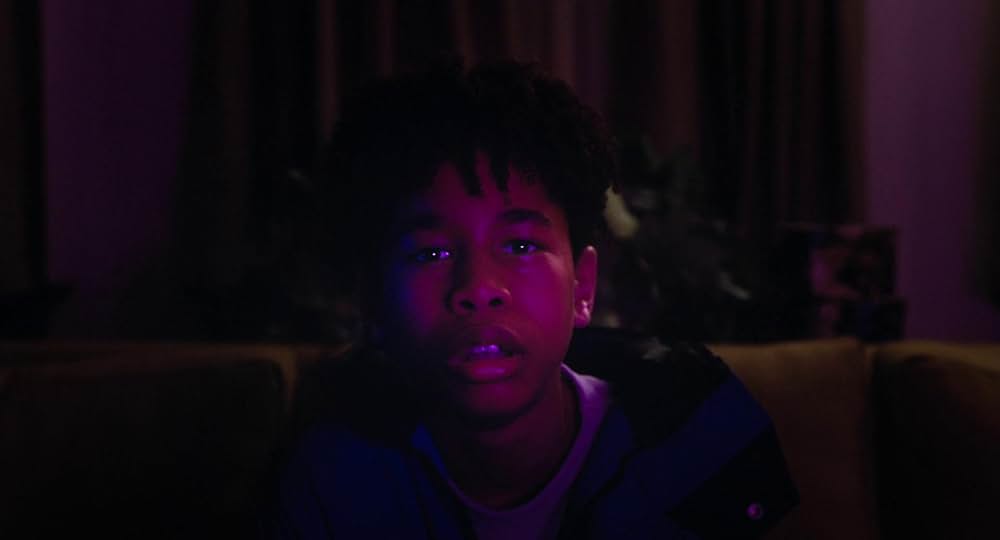 テレビの中に入りたいの画像