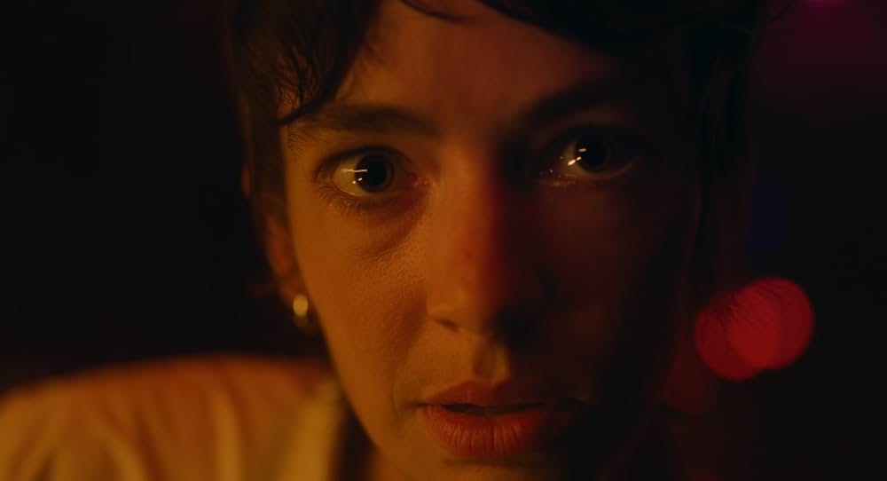 テレビの中に入りたいの画像