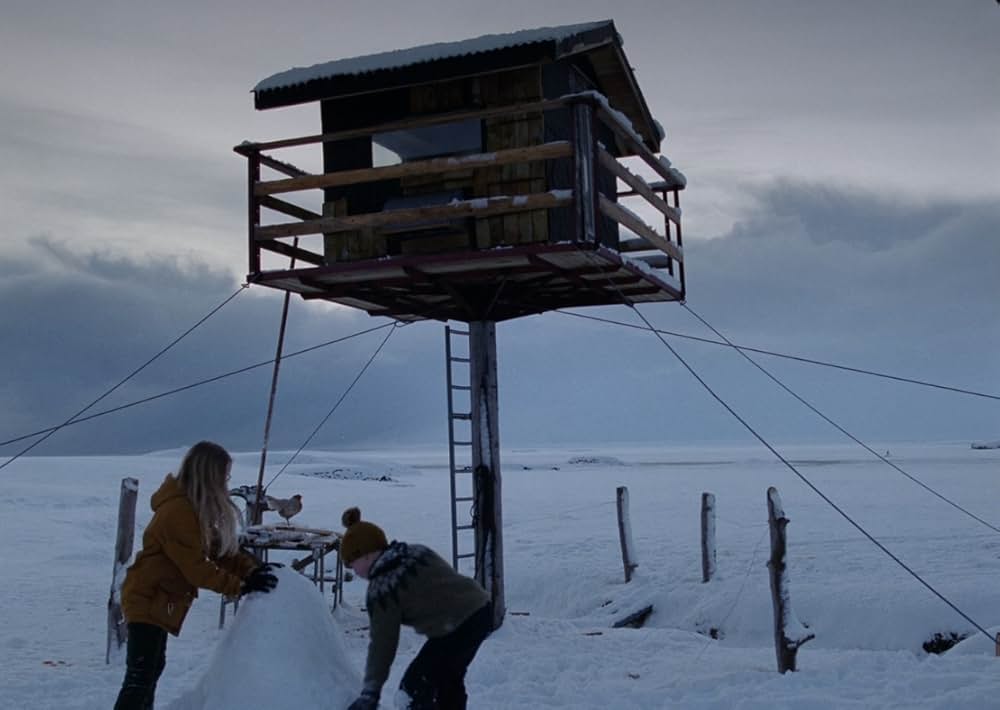 季節をめぐる小さな家の画像