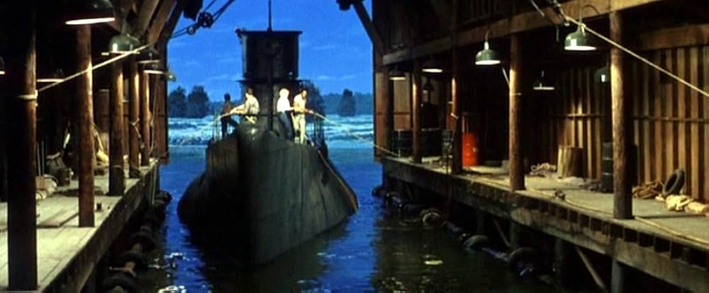 クィーン・メリー号襲撃の画像