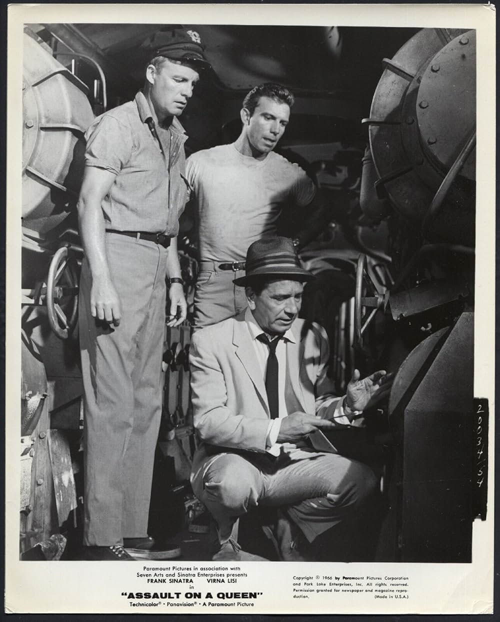 クィーン・メリー号襲撃の画像