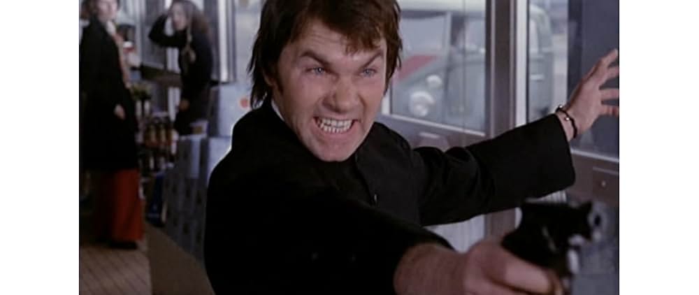 「ダーティ・チェイサー／凶悪犯死の大逃走500キロ」の画像