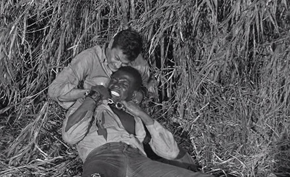 手錠のまゝの脱獄の画像