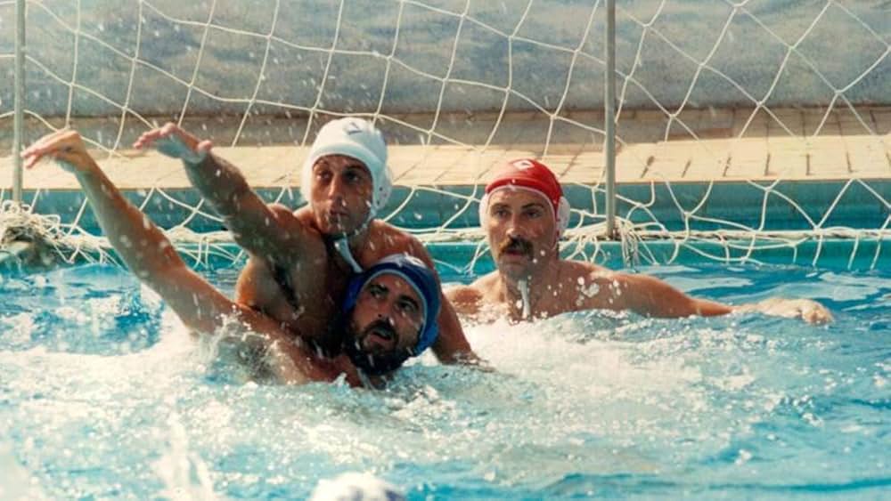 赤いシュートの画像