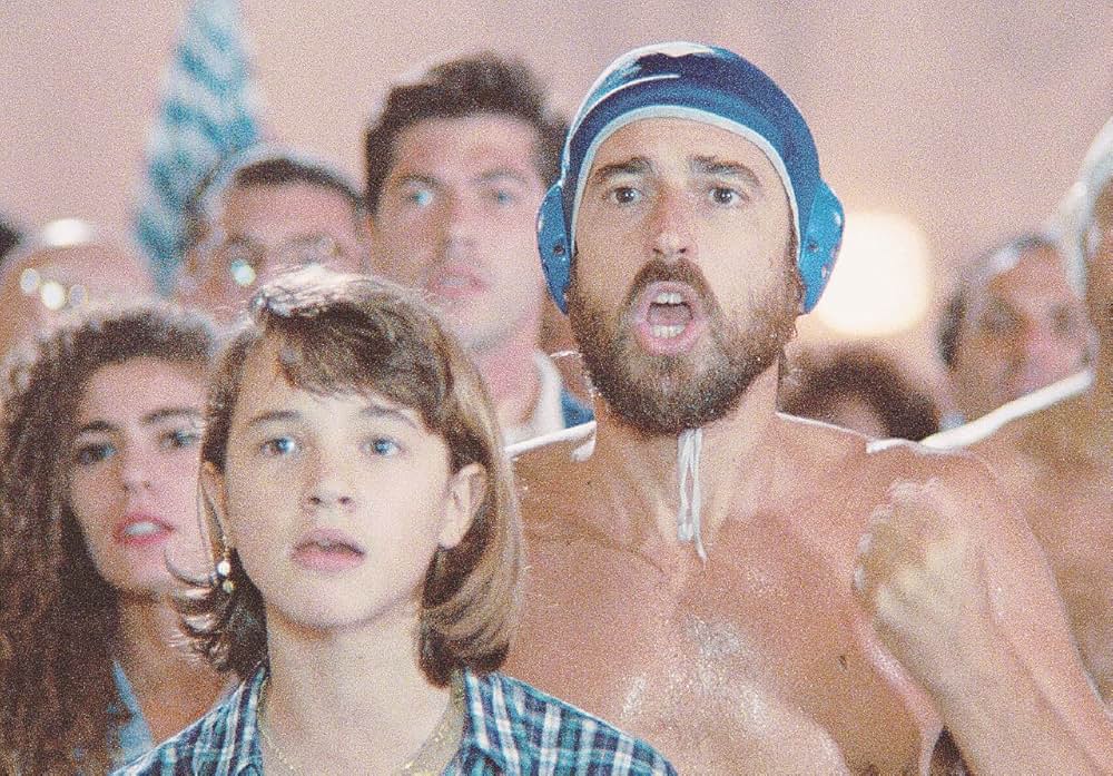 赤いシュートの画像