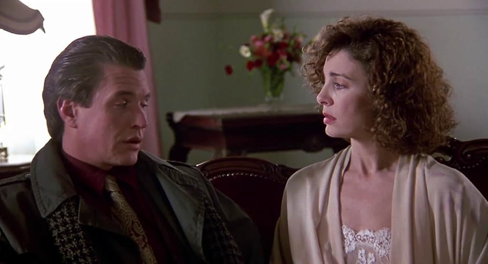 トム・ベレンジャーの 探偵より愛をこめての画像