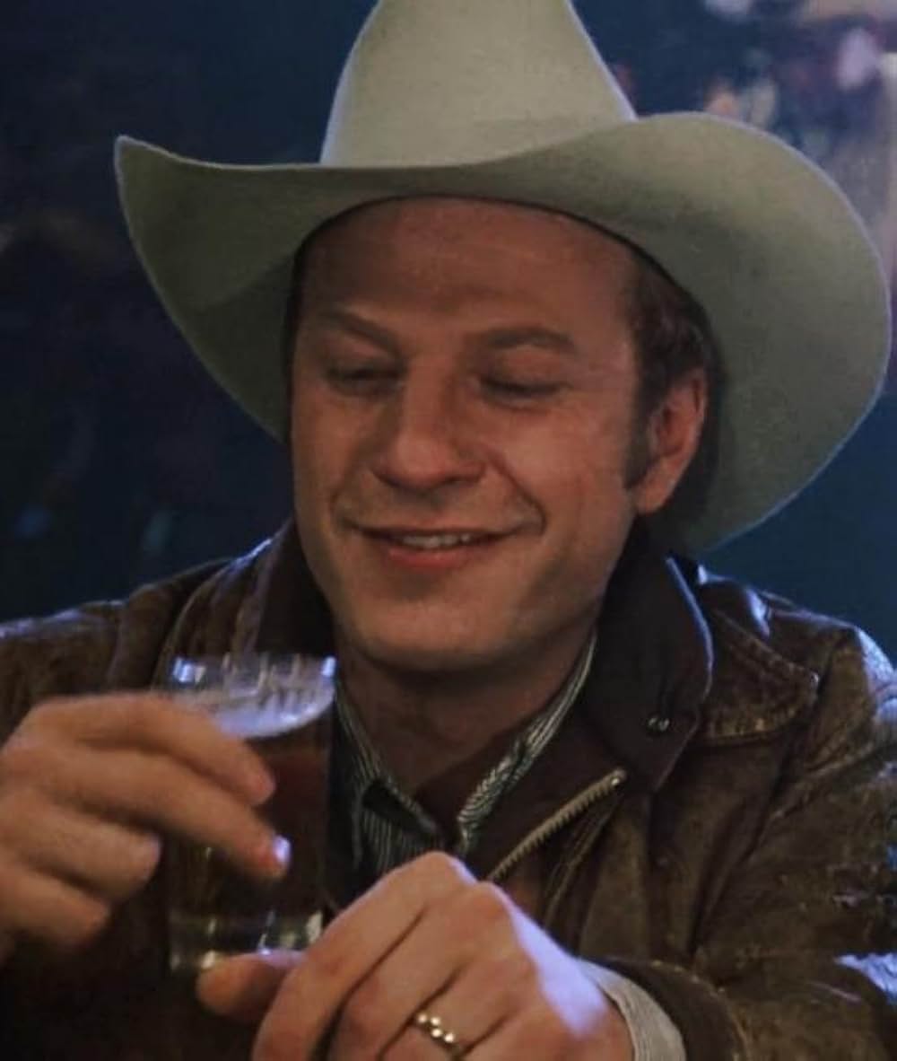 トム・ベレンジャーの 探偵より愛をこめての画像