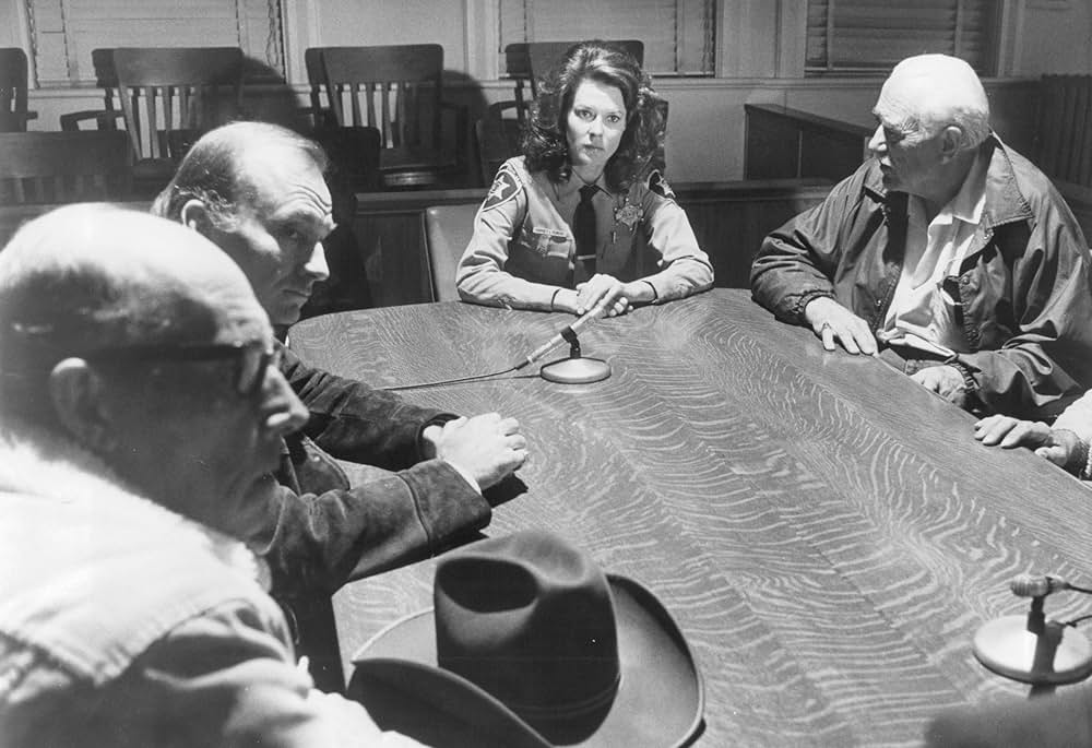 真夜中の極秘実験の画像