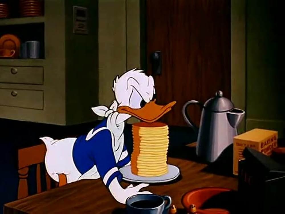 リスの朝ごはんの画像