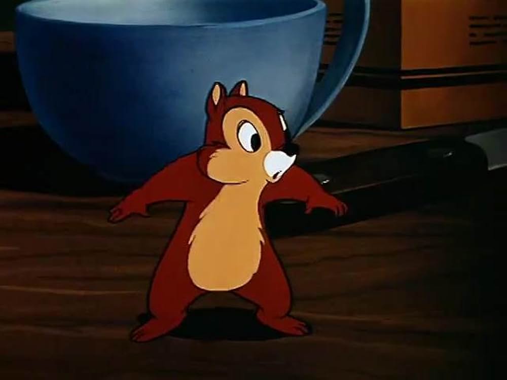 リスの朝ごはんの画像