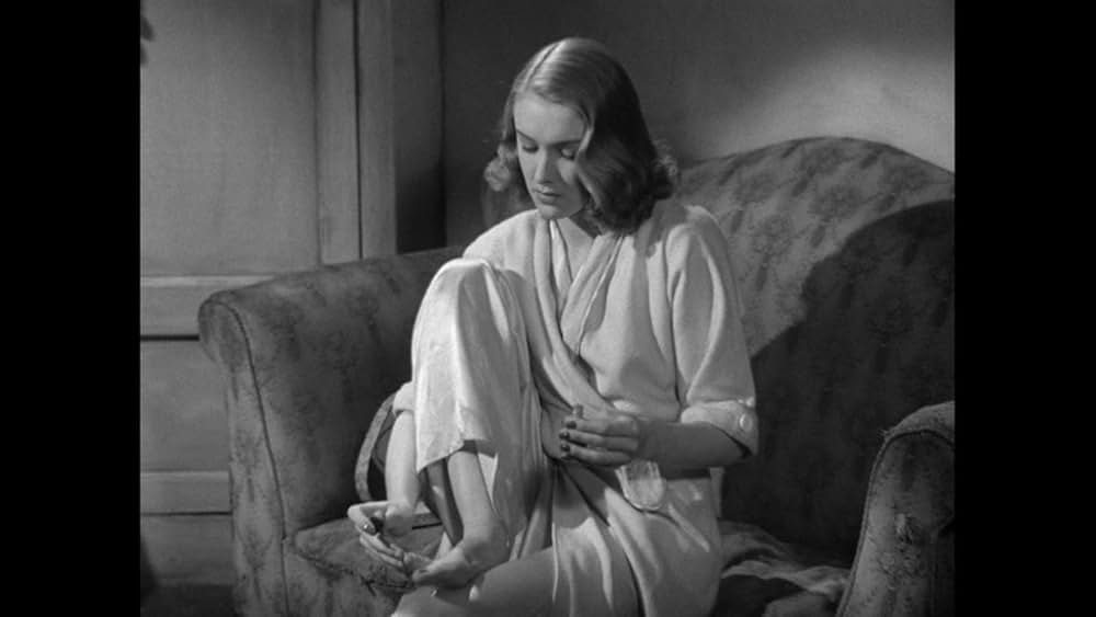 日曜日はいつも雨の画像