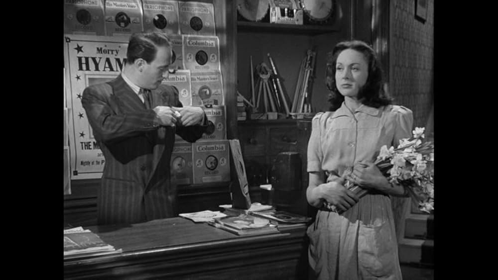 日曜日はいつも雨の画像