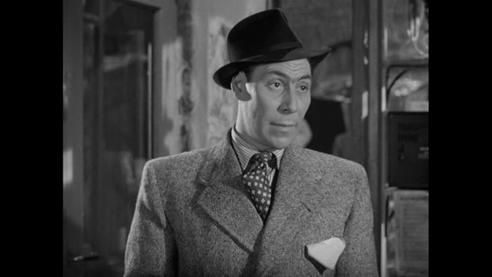 日曜日はいつも雨の画像