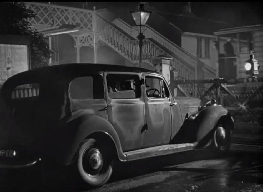 日曜日はいつも雨の画像
