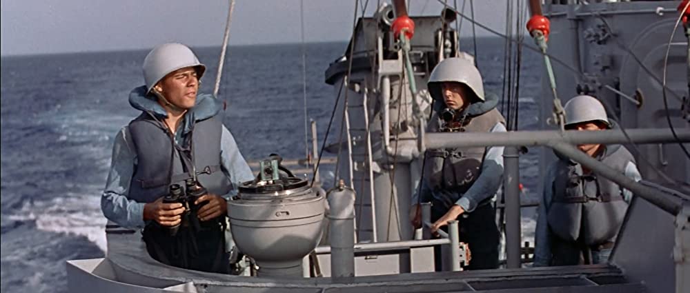 「眼下の敵」ロバート・ミッチャム & Curd Jürgensの画像