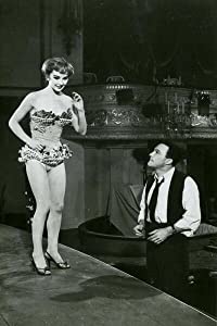 「魅惑の巴里」ジーン・ケリー & Taina Elgの画像