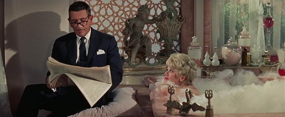 ママは腕まくりの画像