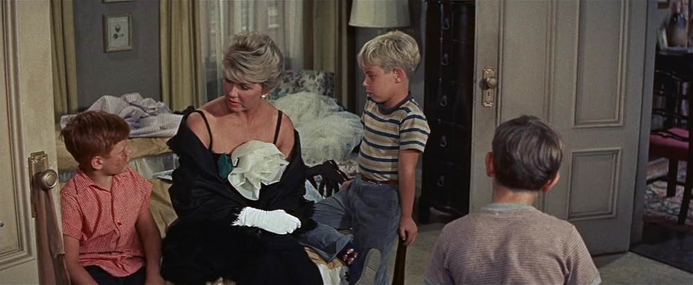 ママは腕まくりの画像