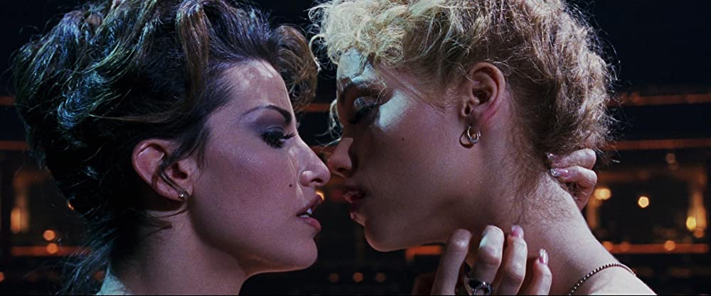 ショーガール 解説・レビュー・評価 映画ポップコーン