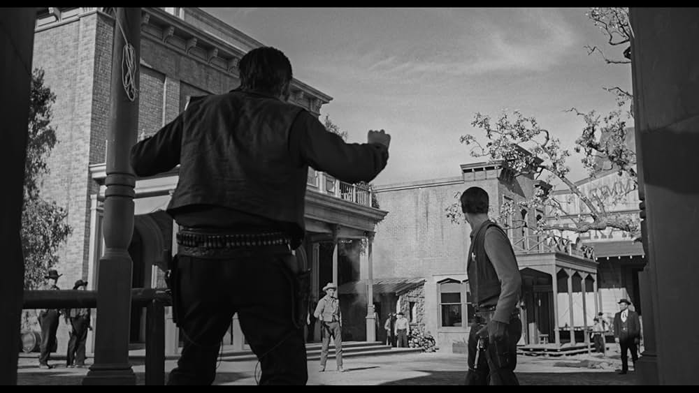 胸に輝く星の画像