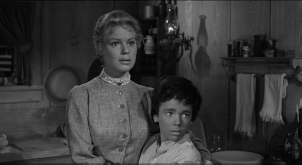 胸に輝く星の画像