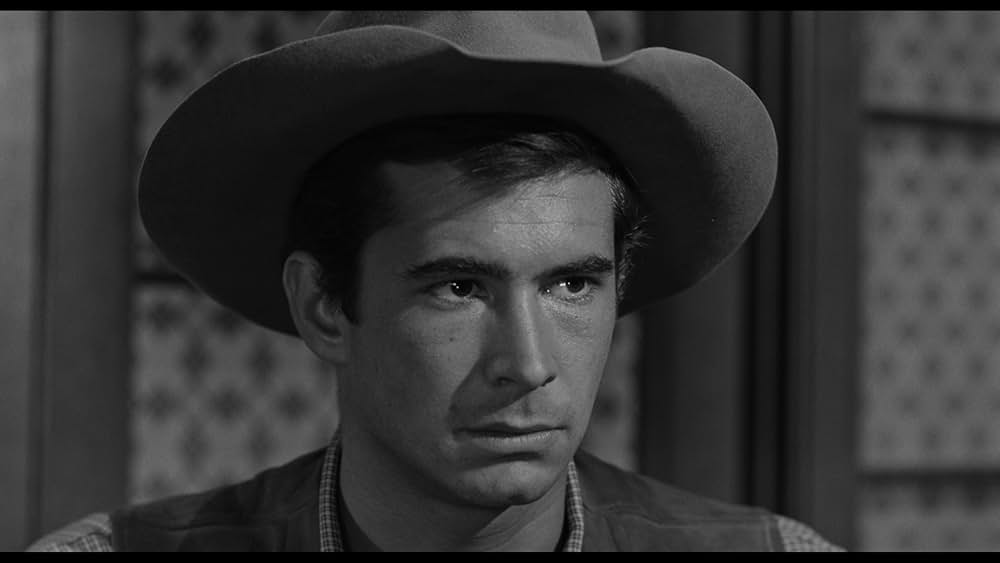 胸に輝く星の画像