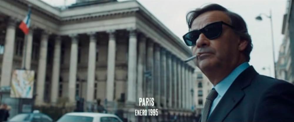 スモーク・アンド・ミラーズ 1000の顔を持つスパイの画像