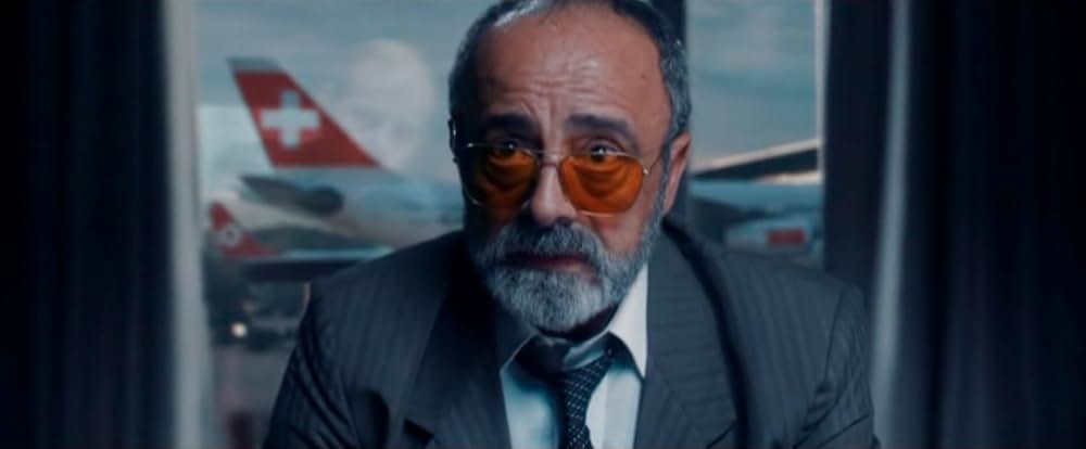 スモーク・アンド・ミラーズ 1000の顔を持つスパイの画像