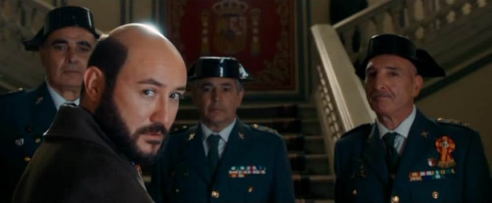 スモーク・アンド・ミラーズ 1000の顔を持つスパイの画像