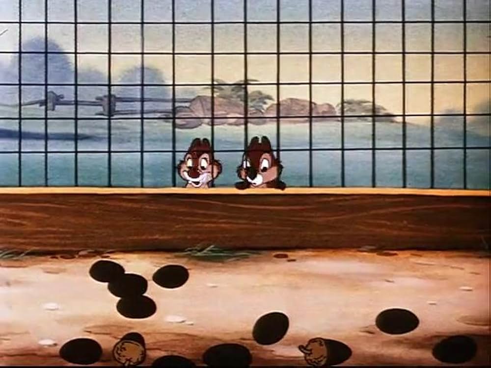 リスとヒヨコの画像