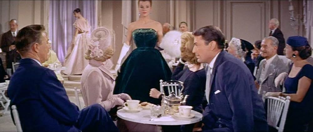 バラの肌着の画像