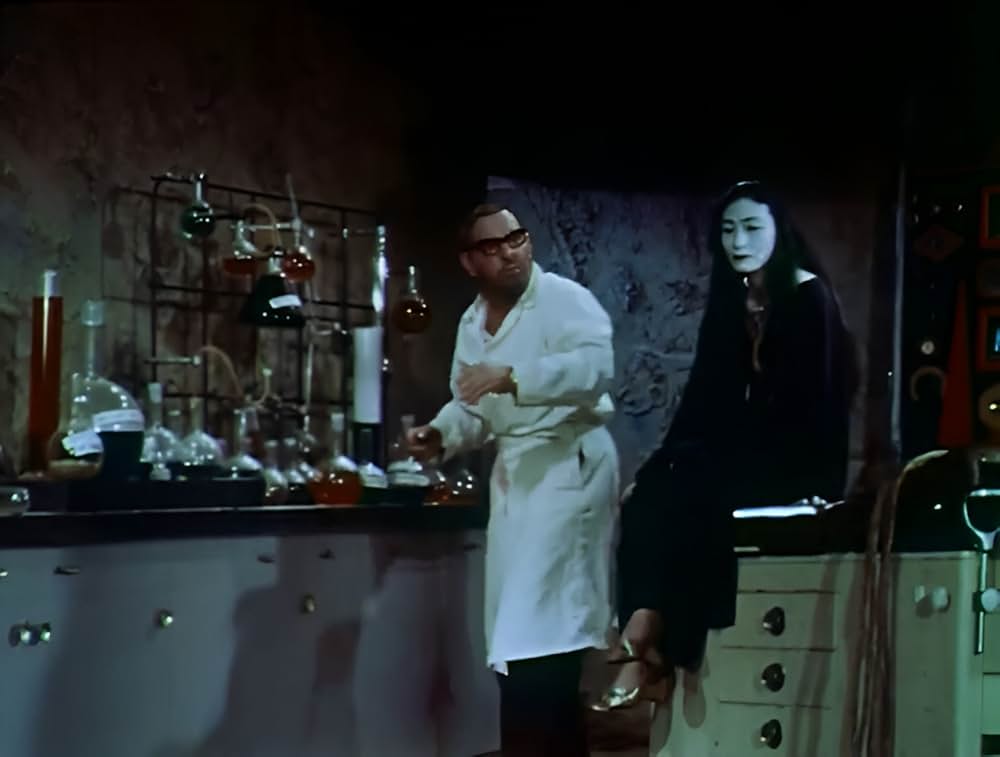 モンスターがパジャマパーティを襲うの画像