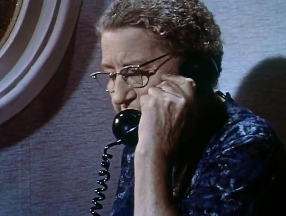 モンスターがパジャマパーティを襲うの画像