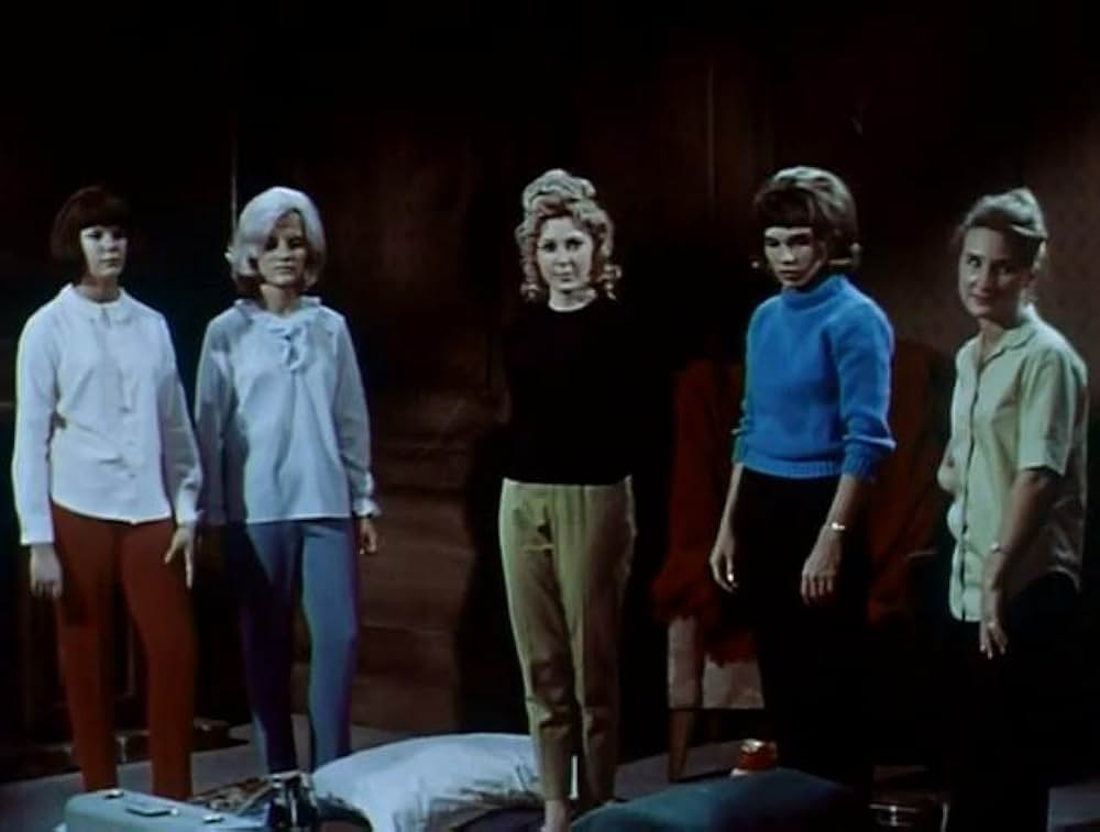 モンスターがパジャマパーティを襲うの画像