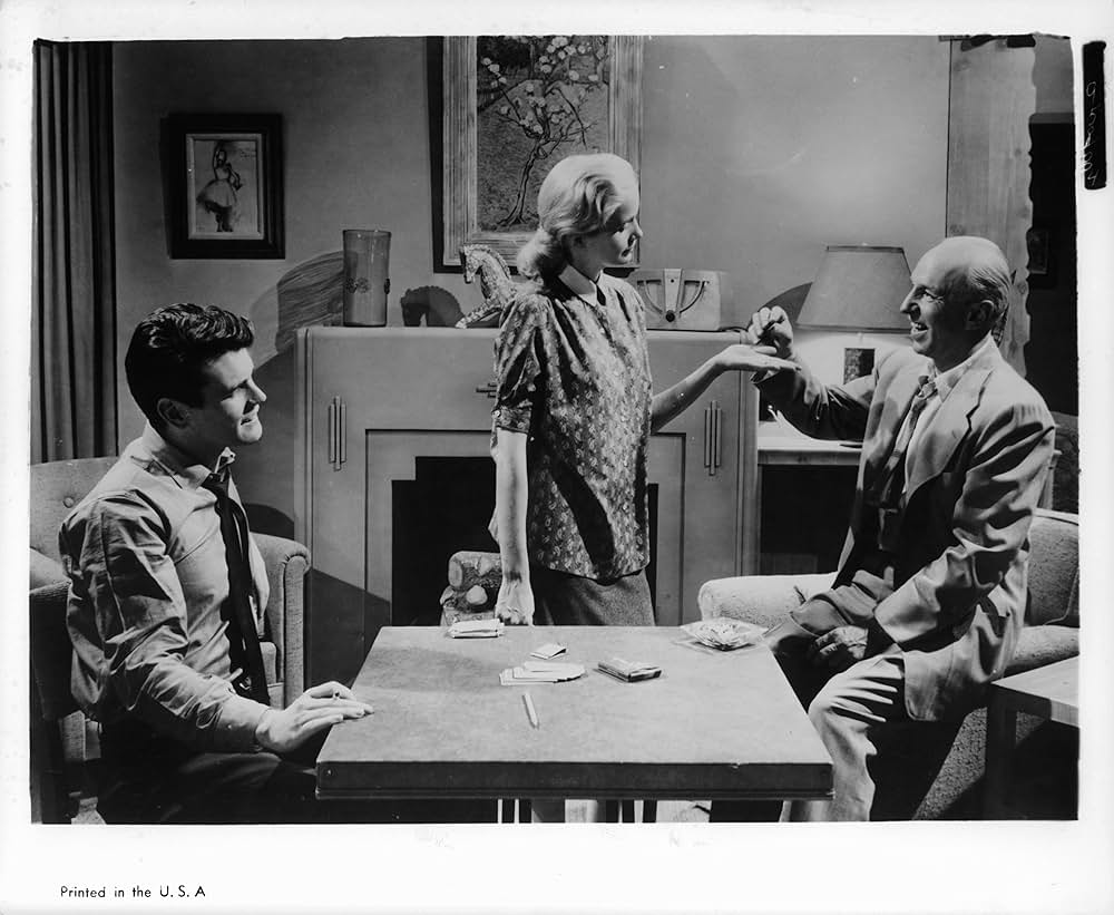 夜を逃れての画像