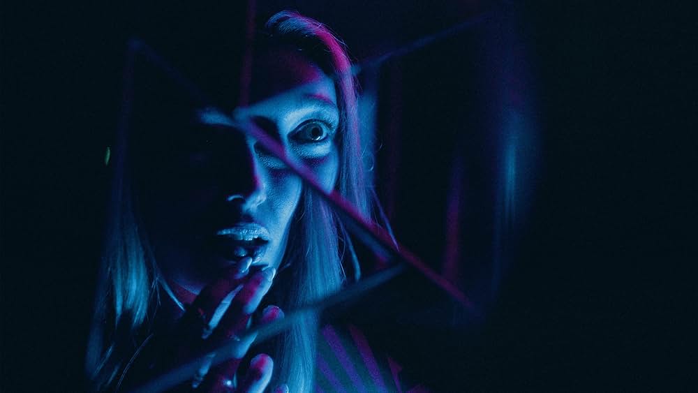 ワッツ・インサイドの画像