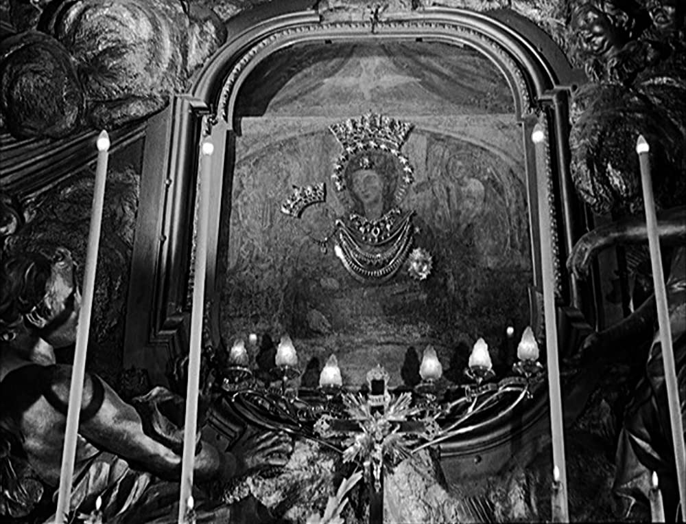 カビリアの夜の画像