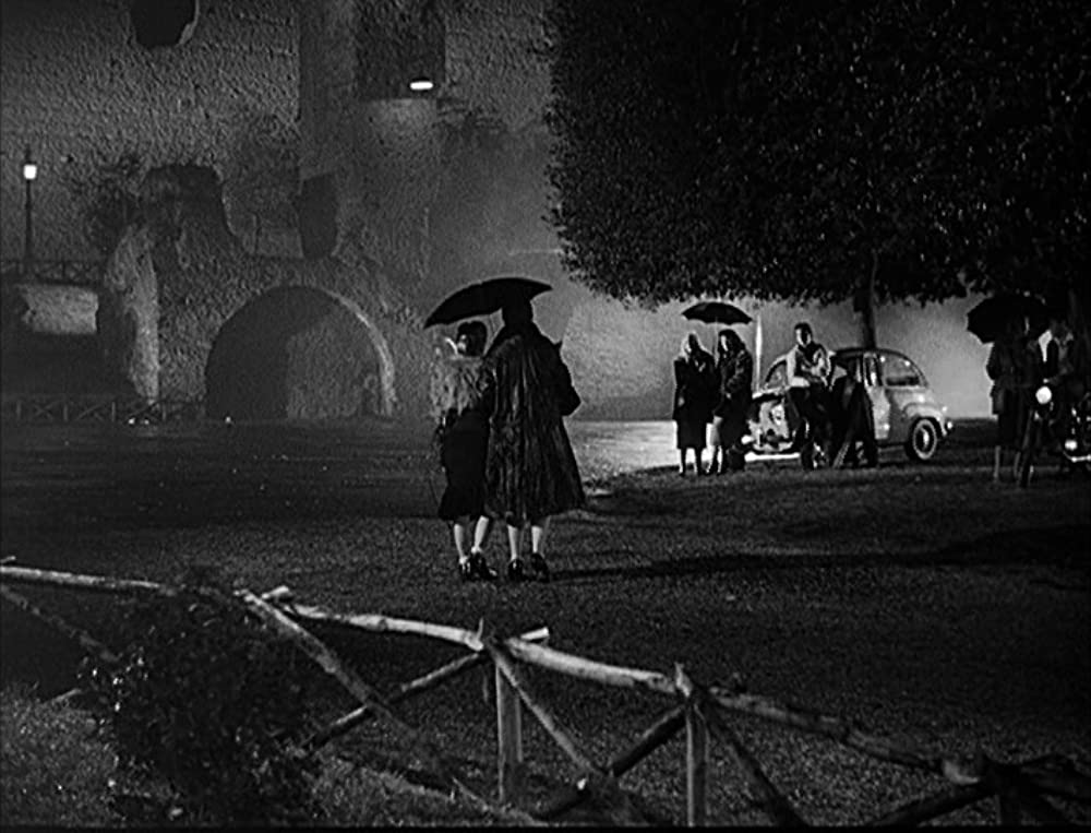 カビリアの夜の画像