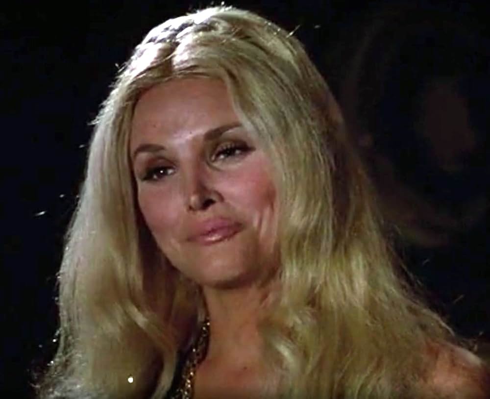 惨殺の墓場の画像