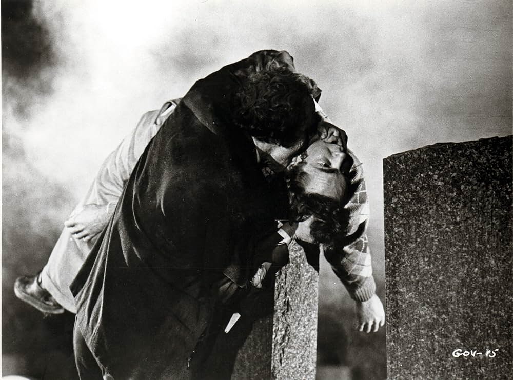 惨殺の墓場の画像