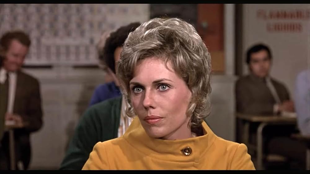 惨殺の墓場の画像