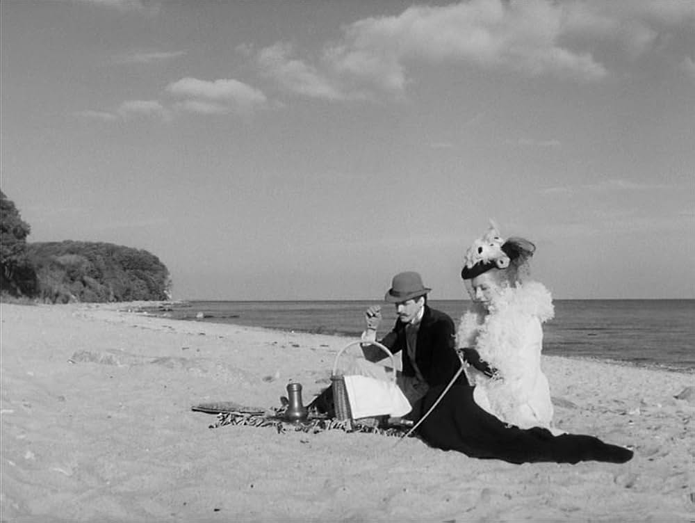 エフィ・ブリーストの画像