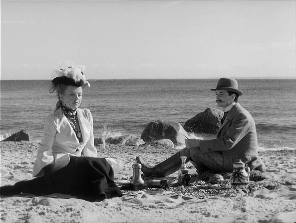 エフィ・ブリーストの画像