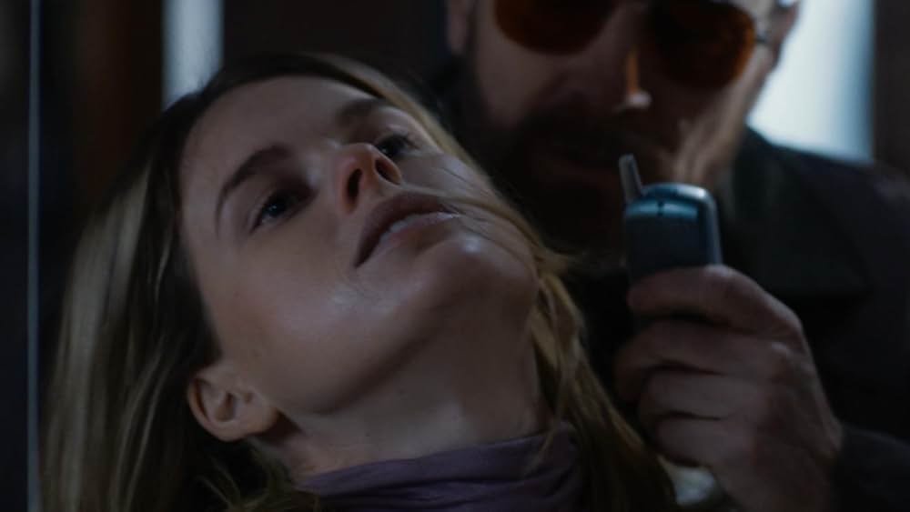 凍える夜に、盲目の殺し屋トポの画像